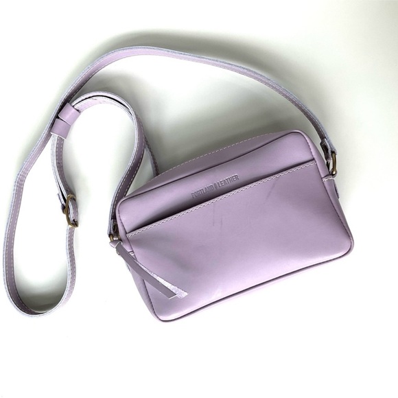 Portland Leather lavender toaster bag. Price Firm. - Picture 1 of 10